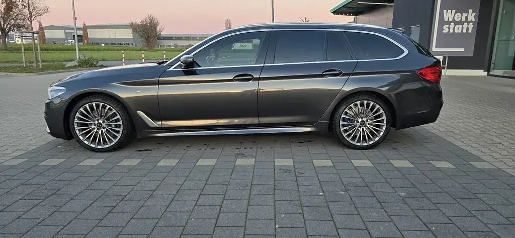Gebraucht BMW 530 Performance 265 PS (194 kW) 2018 Grau Kombi