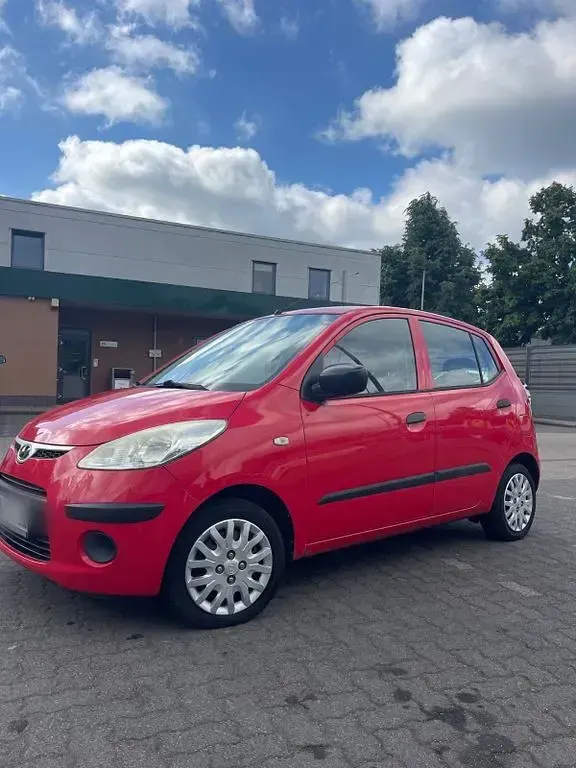 Gebraucht Hyundai i10 67 PS (49 kW) 2009 Rot Kleinwagen