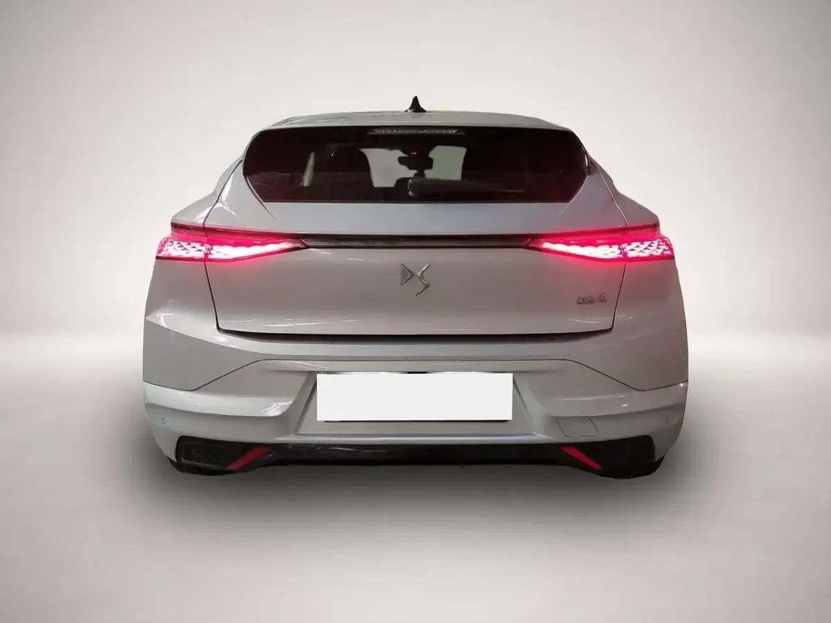 Gebraucht DS Automobiles DS4 131 PS (96 kW) 2024 Grau SUV