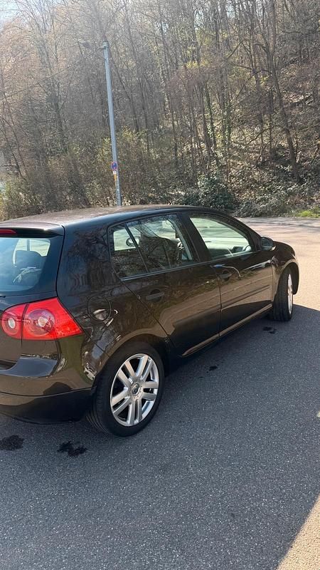 Gebraucht VW Golf V 75 PS (55 kW) 2004 Schwarz Kleinwagen