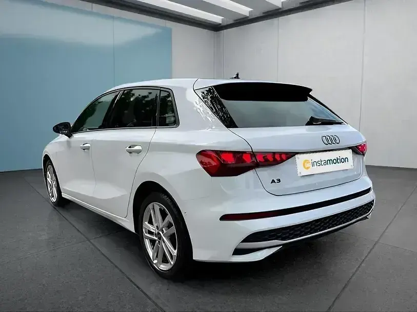 Gebraucht Audi A3 150 PS (110 kW) 2025 Weiss Limousine