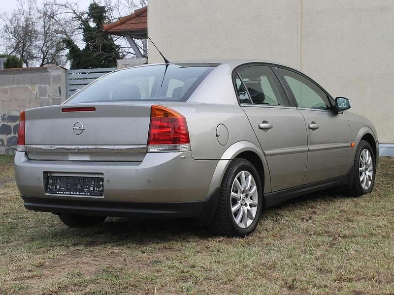 Gebraucht Opel Vectra Elegance 147 PS (108 kW) 2003 Silber Limousine