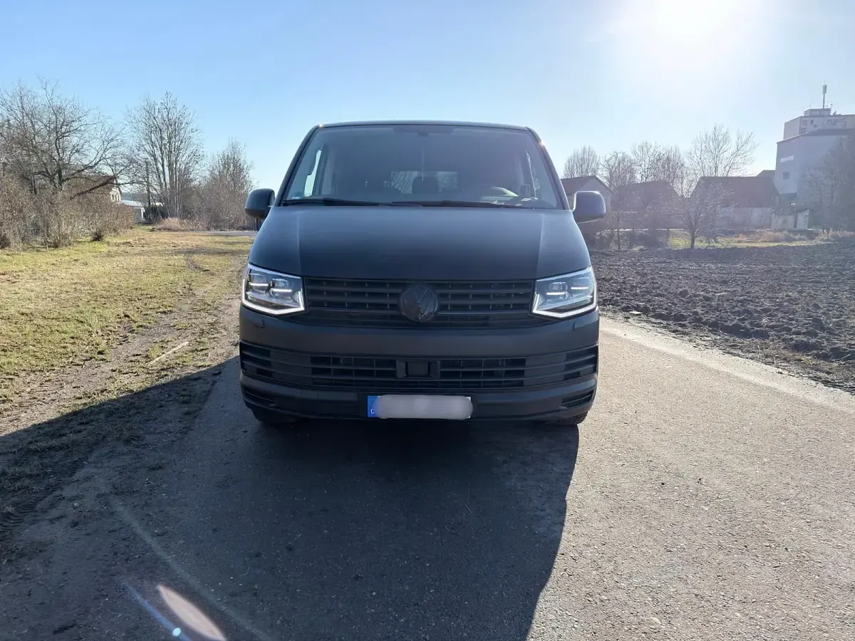 Gebraucht VW Multivan California 150 PS (110 kW) 2019 Schwarz Van / Kleinbus