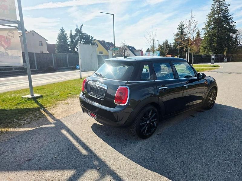 Usado Mini ONE 102 HP (75 kW) 2017 Preto Citadino