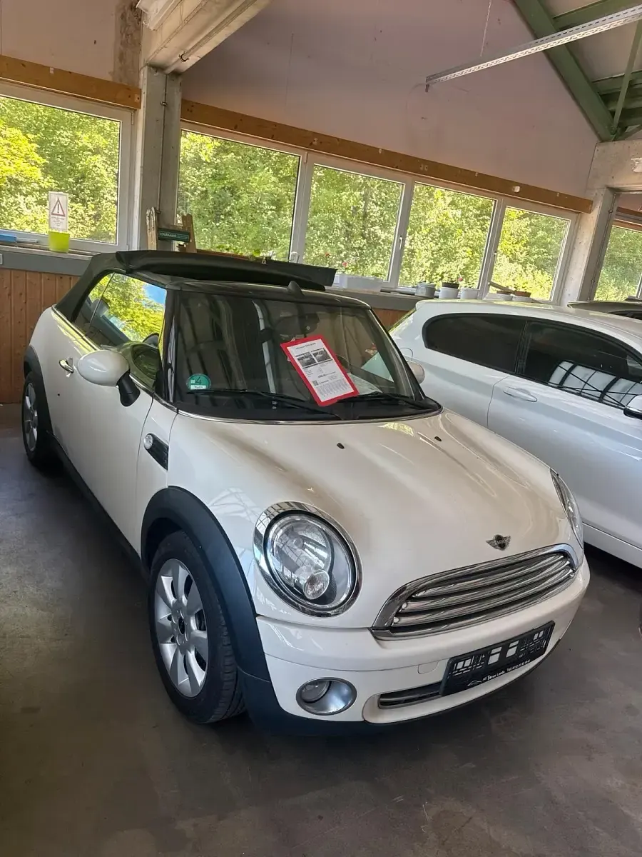 Gebraucht Mini Cooper Cabriolet 120 PS (88 kW) 2009 Weiß Cabrio