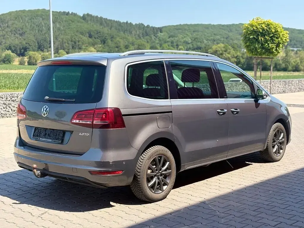 Gebraucht VW Sharan Allstar 184 PS (135 kW) 2016 Grau Van / Kleinbus