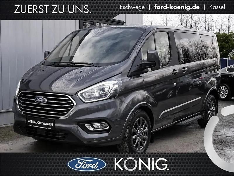 Grau Gebraucht 2021 Ford Tourneo Custom Limited Van / Kleinbus | 39.450 € - Bild 1/4
