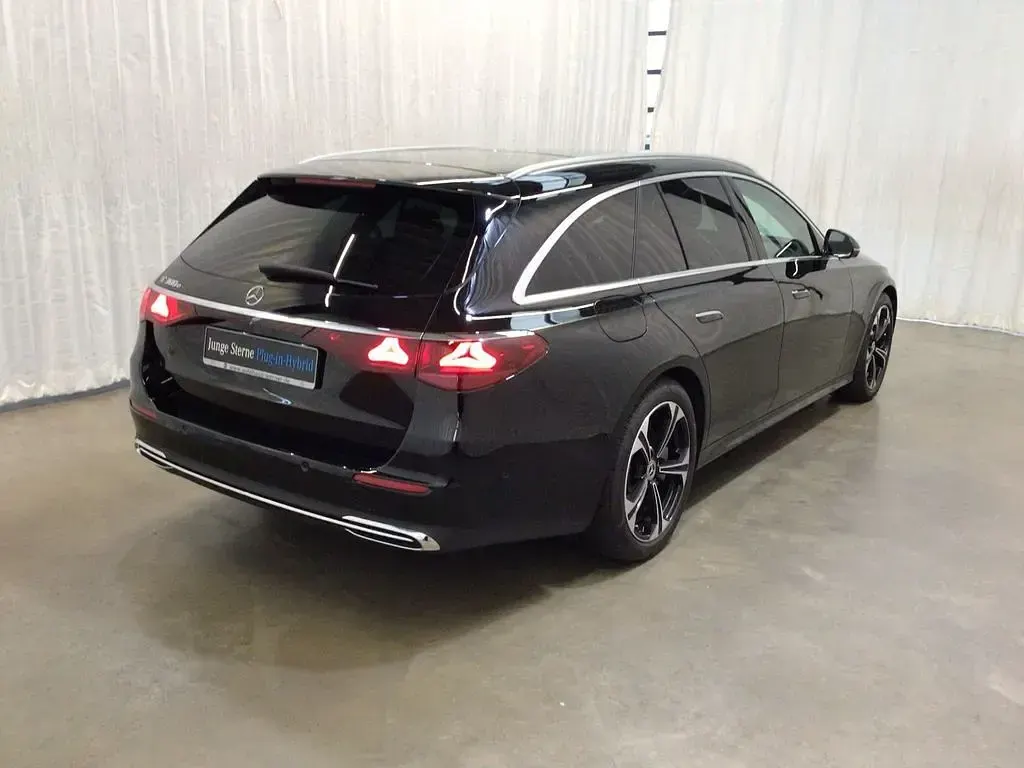 Gebraucht Mercedes E300 Advanced Plus 313 PS (230 kW) 2023 Schwarz Kombi