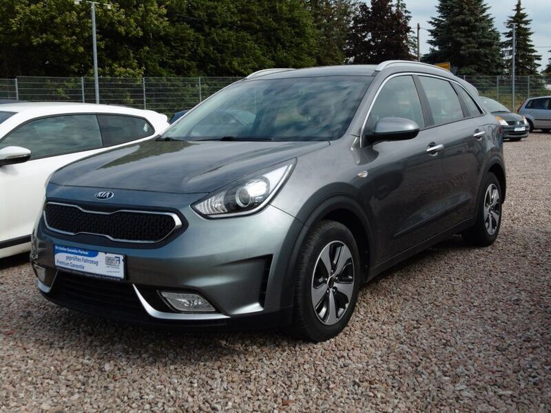 (mst) metal stream met. Gebraucht 2017 Kia Niro Vision SUV | 16.499 € (Fairer Preis) - Bild 1/4
