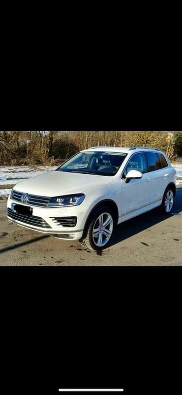 Gebraucht VW Touareg R-line 262 PS (192 kW) 2015 Weiß SUV