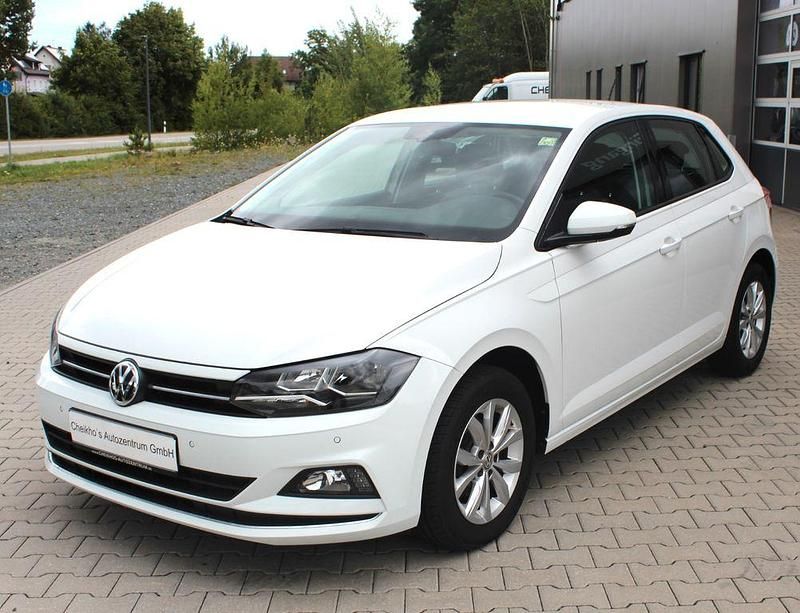 Weiß Gebraucht 2018 VW Polo Highline Limousine | 11.500 € (Fairer Preis) - Bild 1/4