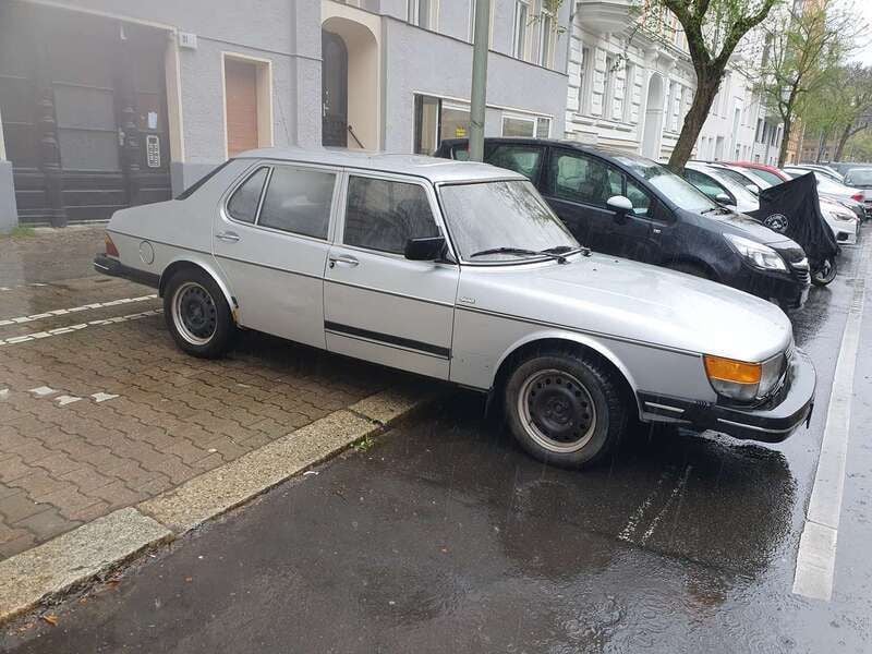 Grau Gebraucht 1985 Saab 900 Kleinwagen | 4.000 € - Bild 1/1