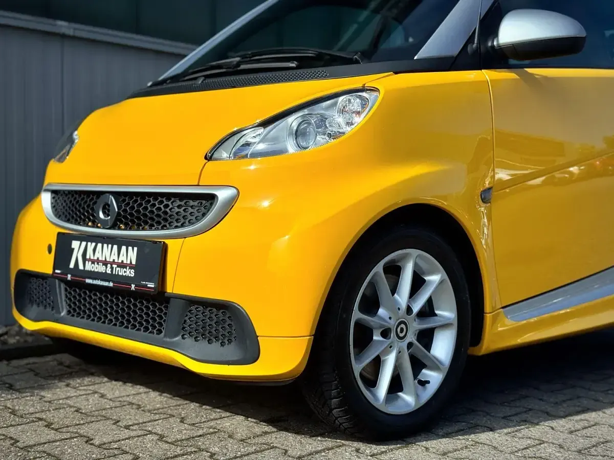 Usata Smart ForTwo Coupé Passion 71 CV (52 kW) 2014 Giallo Coupé