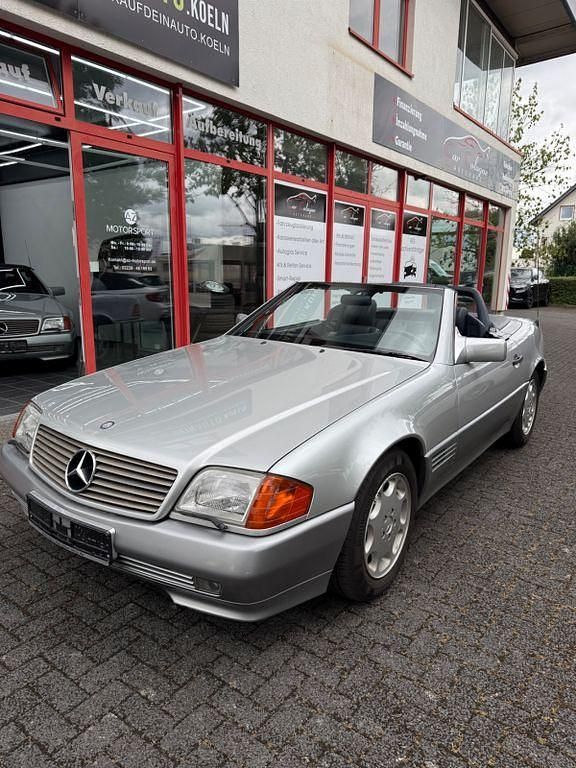 Grau Gebraucht 1993 Mercedes SL500 Cabrio | 19.990 € - Bild 1/4