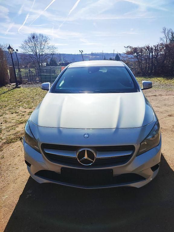 Gebraucht Mercedes CLA250 211 PS (155 kW) 2014 Silber Limousine