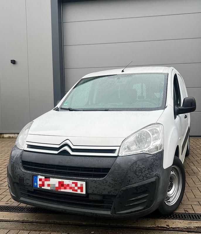 Gebraucht 2017 Citroën Berlingo Van / Kleinbus | 5.990 € (Guter Preis) - Bild 1/4