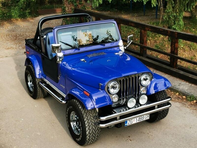 Violett Gebraucht 1979 Jeep CJ SUV | 28.000 € - Bild 1/4