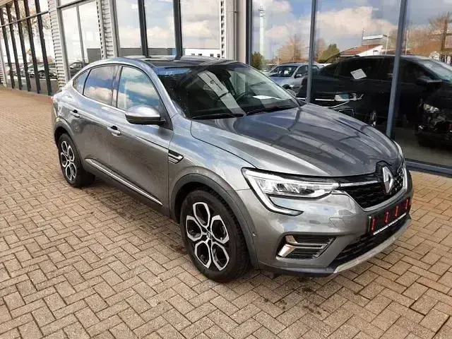 Gebraucht Renault Arkana Techno 140 PS (102 kW) 2024 Grau (metallic) SUV