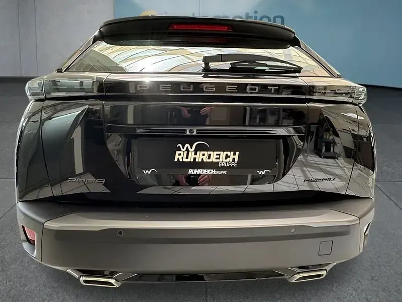 Neu Peugeot 2008 136 PS (100 kW) 2025 Schwarz SUV