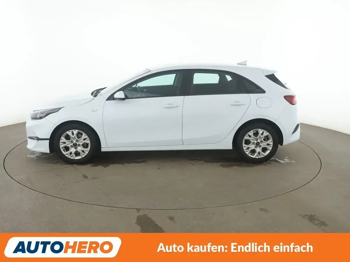 Gebraucht Kia Ceed Edition 7 101 PS (74 kW) 2022 Weiß Kleinwagen