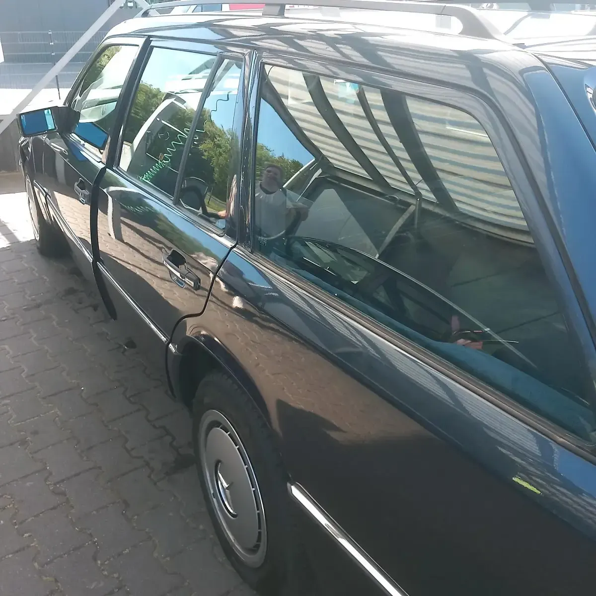 Gebraucht Mercedes E200 136 PS (100 kW) 1996 Blau Kombi