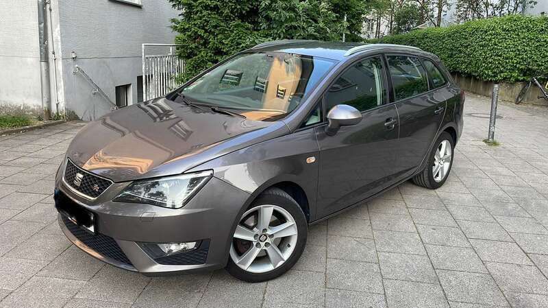 Grau Gebraucht 2014 Seat Ibiza ST FR Kombi | 7.000 € (Etwas zu teuer) - Bild 1/4