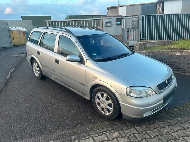 Gebraucht Opel Astra 84 PS (61 kW) 2001 Silber Kombi