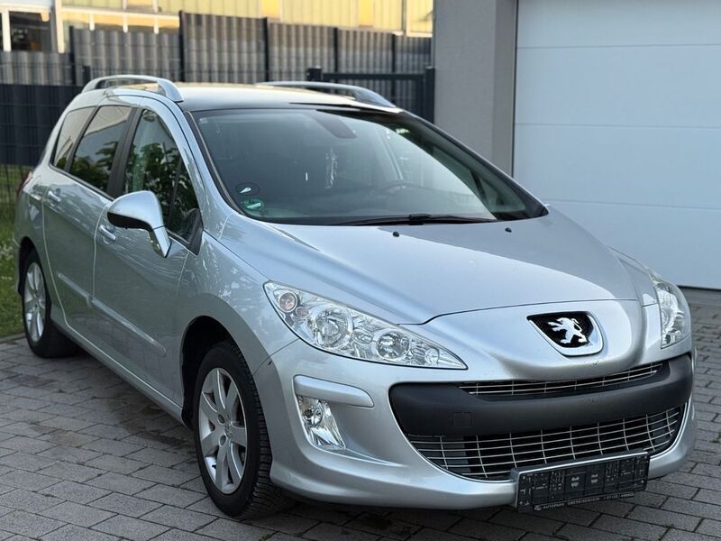 Grau Gebraucht 2011 Peugeot 308 Premium Kombi | 2.499 € (Fairer Preis) - Bild 1/4