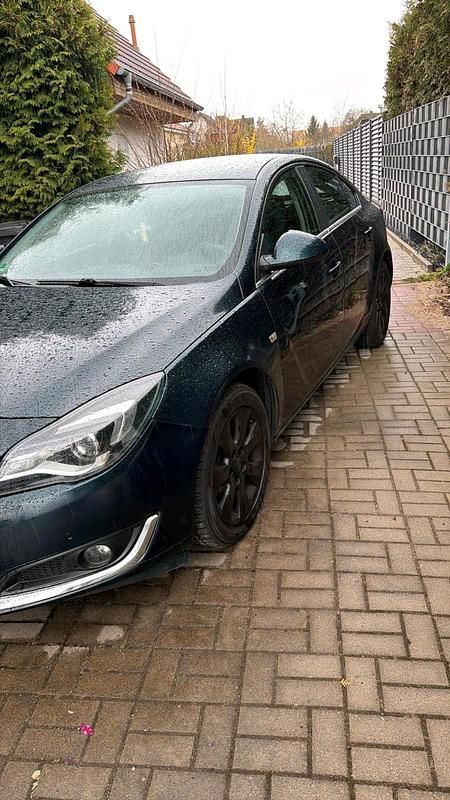 Gebraucht Opel Insignia 170 PS (125 kW) 2014 Grün Limousine