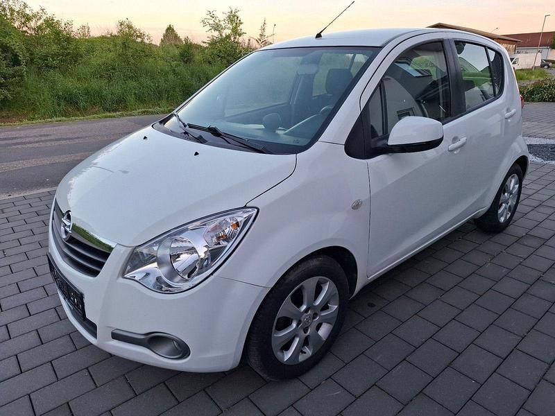 Weiß Gebraucht 2010 Opel Agila Edition Kleinwagen | 3.999 € (Fairer Preis) - Bild 1/4