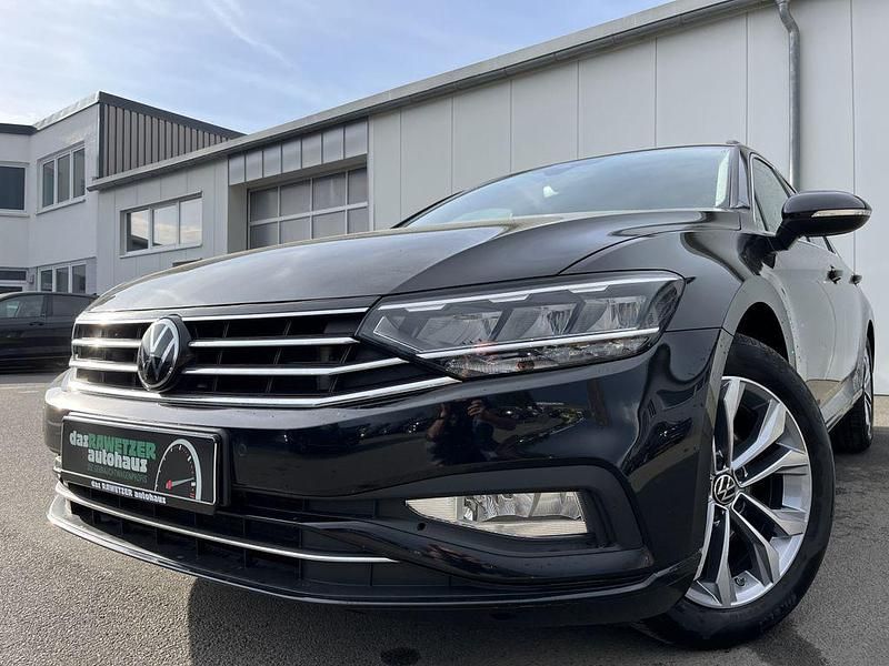 Gebraucht VW Passat Business 200 PS (147 kW) 2022 Deep black Kombi