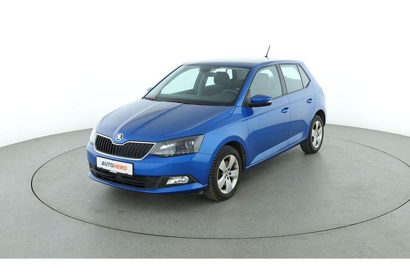 Blau Gebraucht 2018 Skoda Fabia Style Kleinwagen | 11.280 € (Fairer Preis) - Bild 1/3