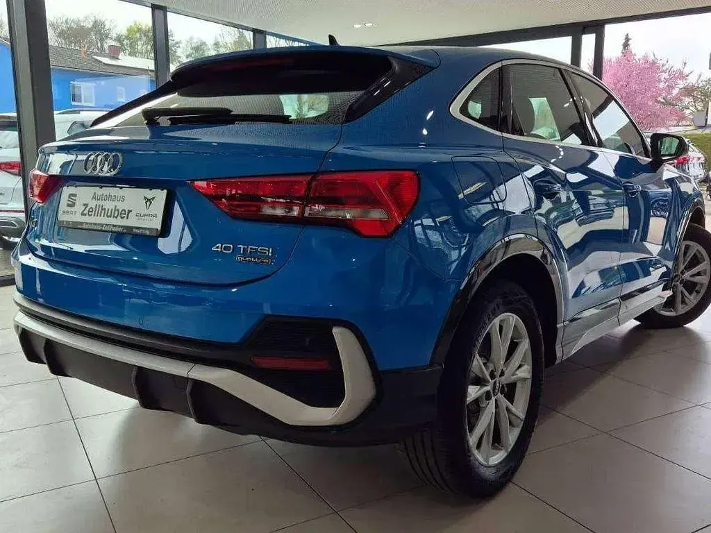 Gebraucht Audi Q3 Sportback S-Line 190 PS (139 kW) 2022 Turbo blau SUV