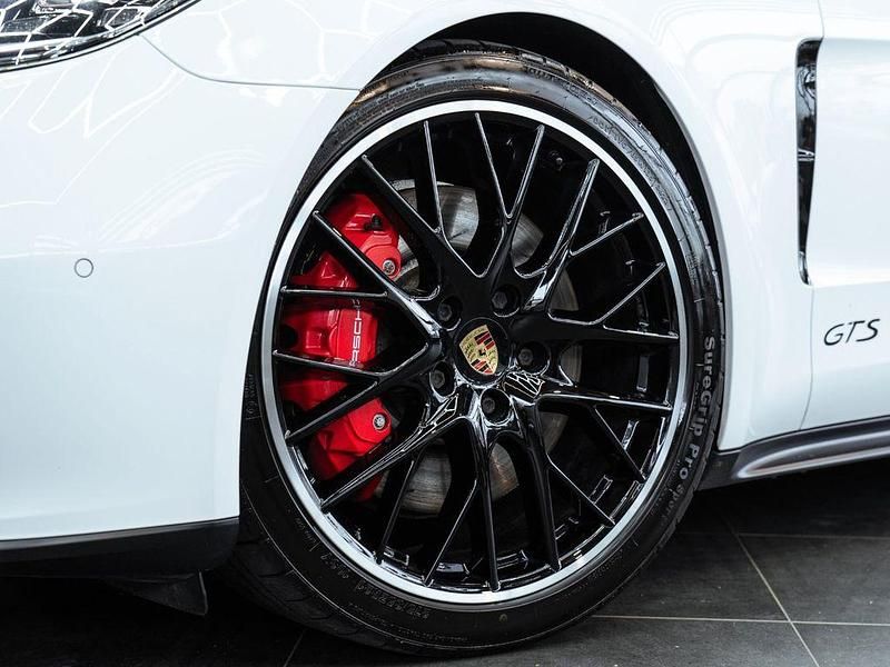 Gebraucht Porsche Panamera Sport Turismo 460 PS (338 kW) 2019 Weiß Limousine