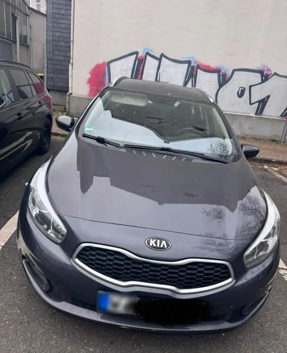 Gebraucht Kia Ceed 110 PS (80 kW) 2014 Grau Kleinwagen