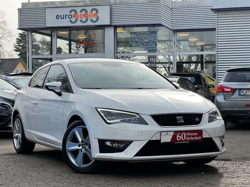 Weiß Gebraucht 2015 Seat Leon SC FR Kleinwagen | 9.450 € (Guter Preis) - Bild 1/4