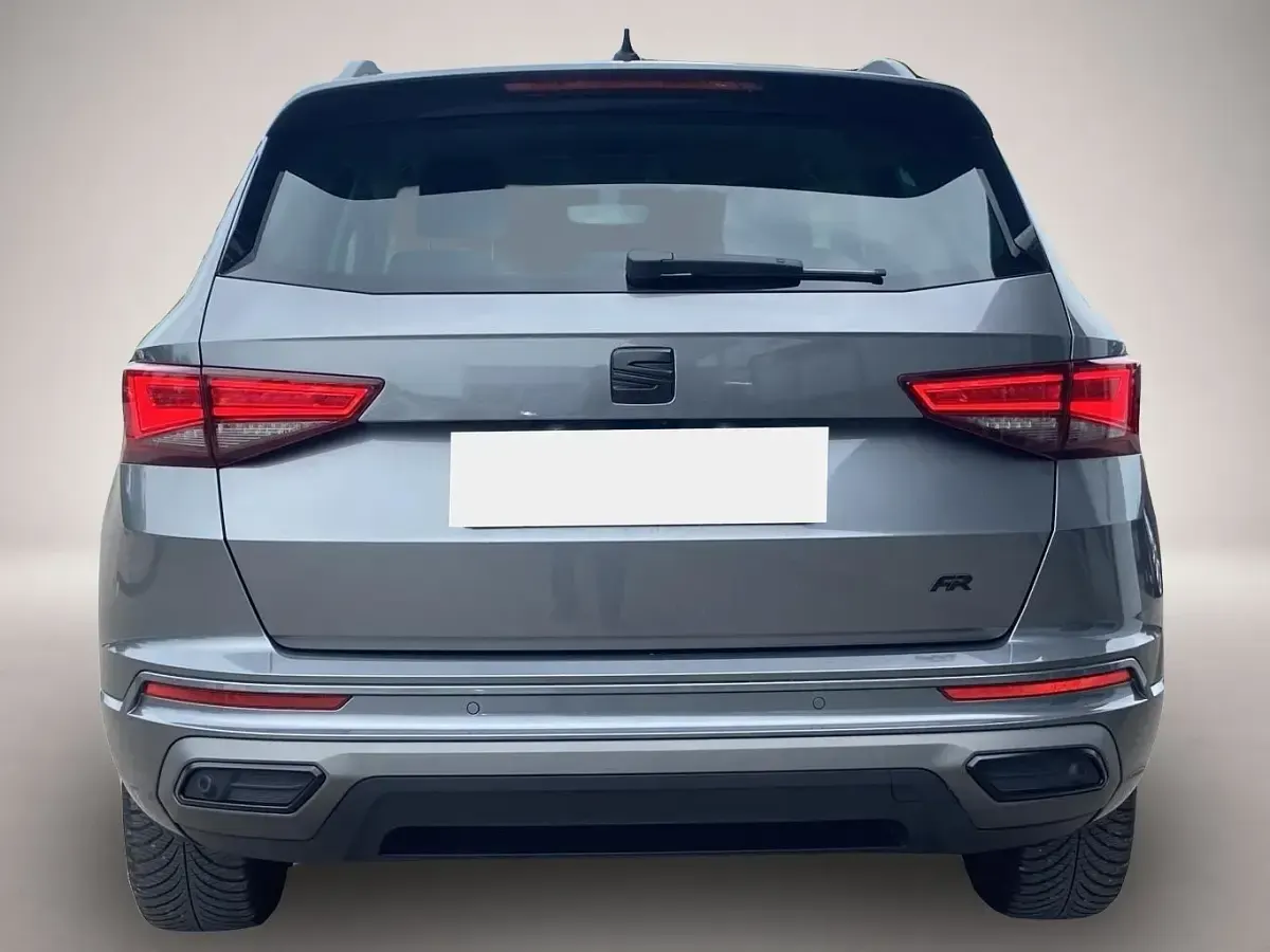 Gebraucht Seat Ateca FR-Line 150 PS (110 kW) 2023 Grau SUV