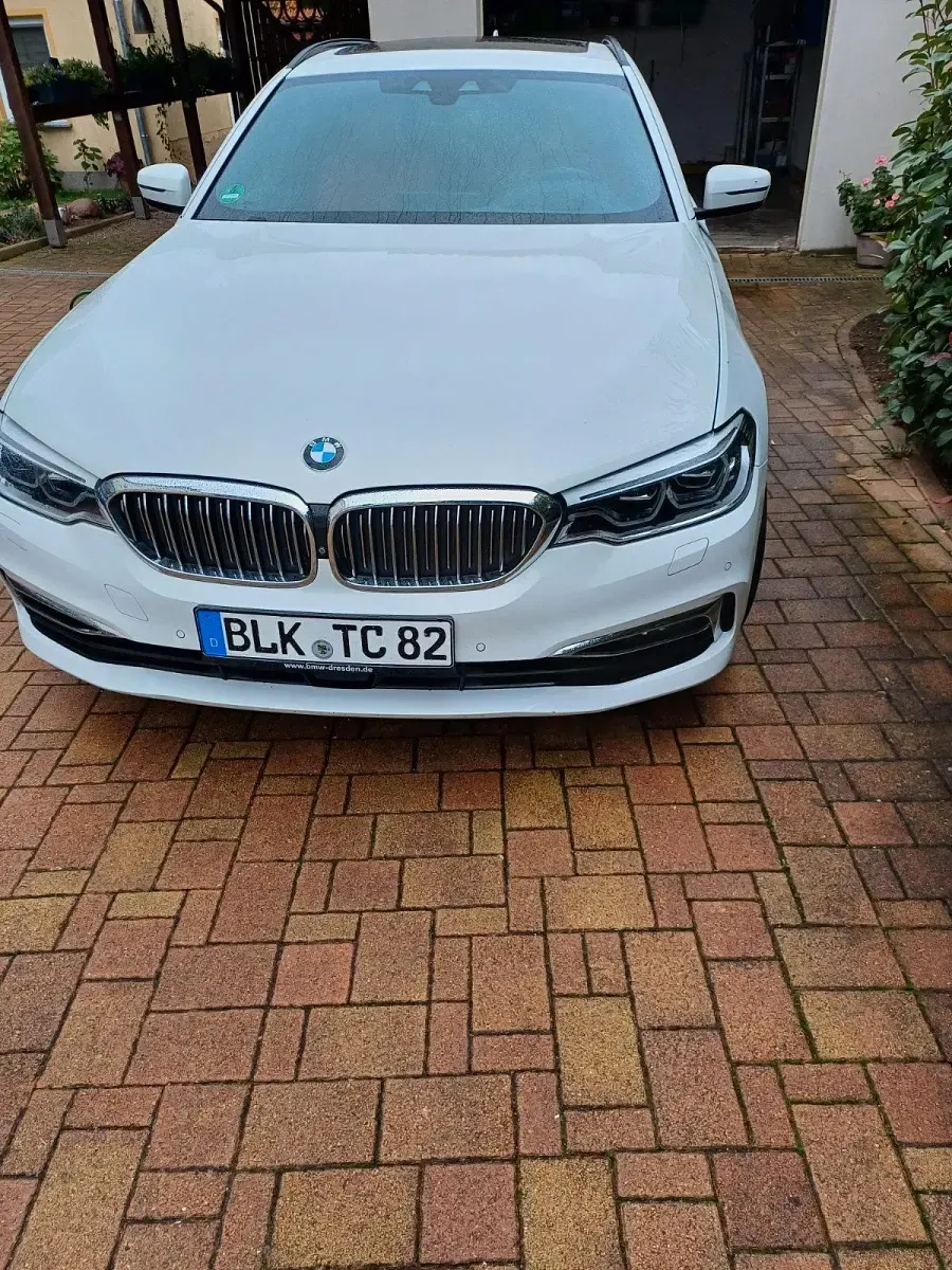 Gebraucht BMW 540 319 PS (234 kW) 2017 Weiß Kombi