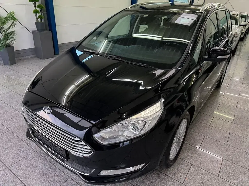Gebraucht Ford Galaxy 180 PS (132 kW) 2017 Shadow black Van / Kleinbus