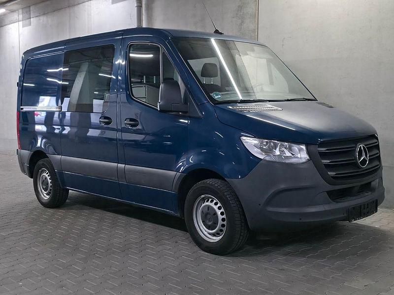 Gebraucht Mercedes Sprinter 114 PS (83 kW) 2022 Stahlblau Van