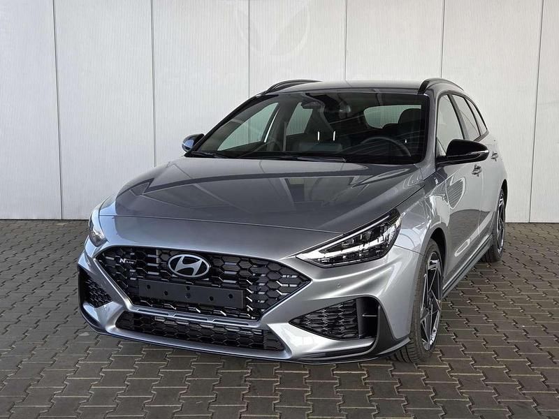 Shimmering silver Neu 2025 Hyundai i30 N Line Kombi | 28.599 € (Fairer Preis) - Bild 1/4