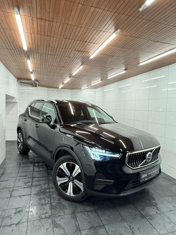 Second-hand Volvo XC40 211 CP (155 kW) 2022 Negru SUV