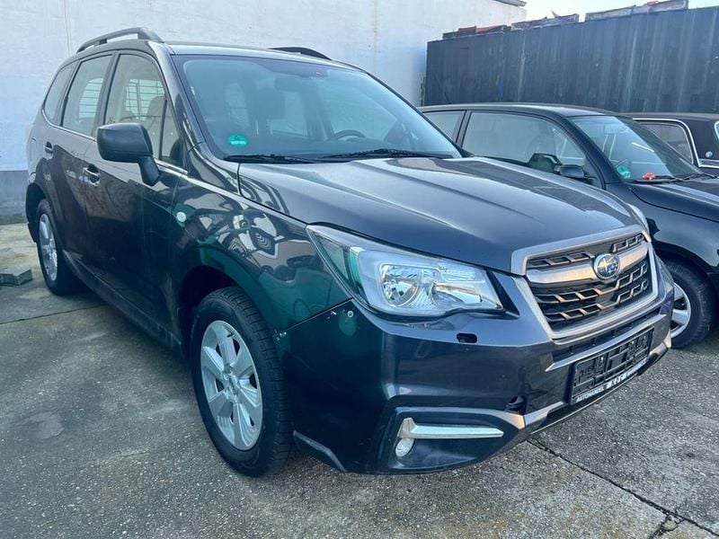 Dark gray (m) Gebraucht 2017 Subaru Forester Active SUV | 13.900 € (Guter Preis) - Bild 1/4