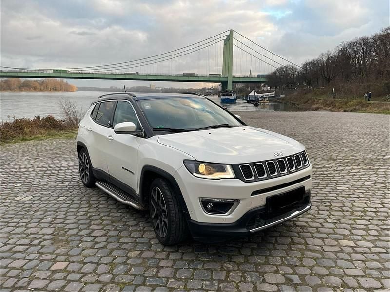 Gebraucht Jeep Compass Limited 170 PS (125 kW) 2018 Weiß SUV