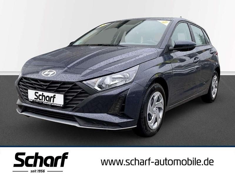 Grau Gebraucht 2025 Hyundai i20 Select Kleinwagen | 16.890 € (Guter Preis) - Bild 1/3