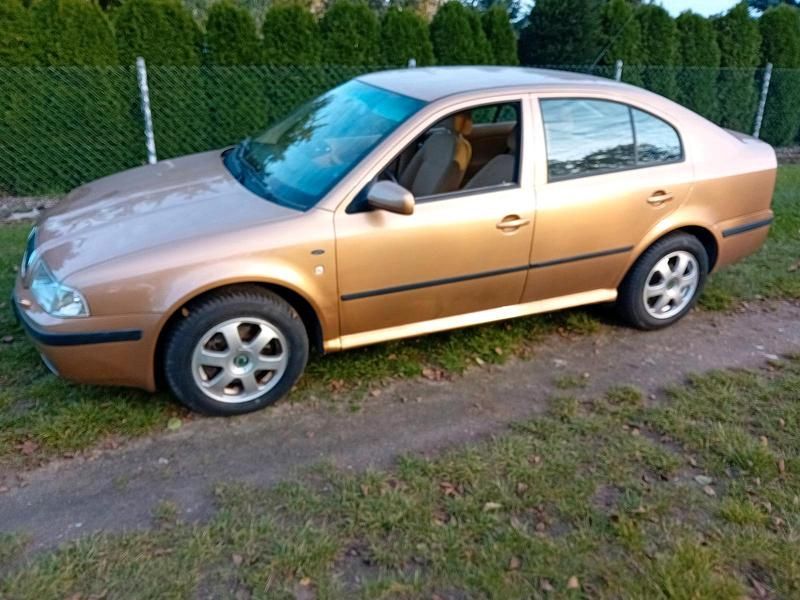 Gebraucht Skoda Octavia 150 PS (110 kW) 2001 Gold Limousine