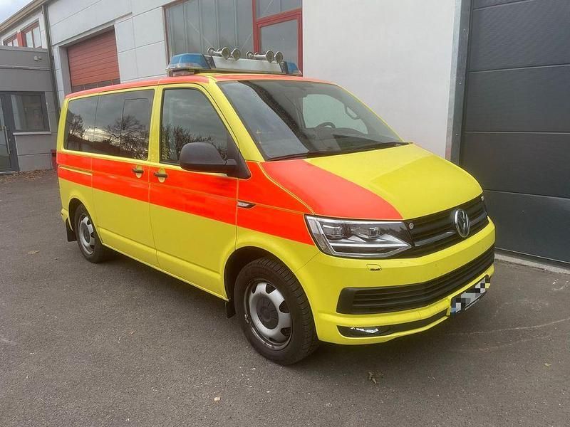 Gelb Gebraucht 2015 VW T6 Van | 12.500 € (Teuer) - Bild 1/4