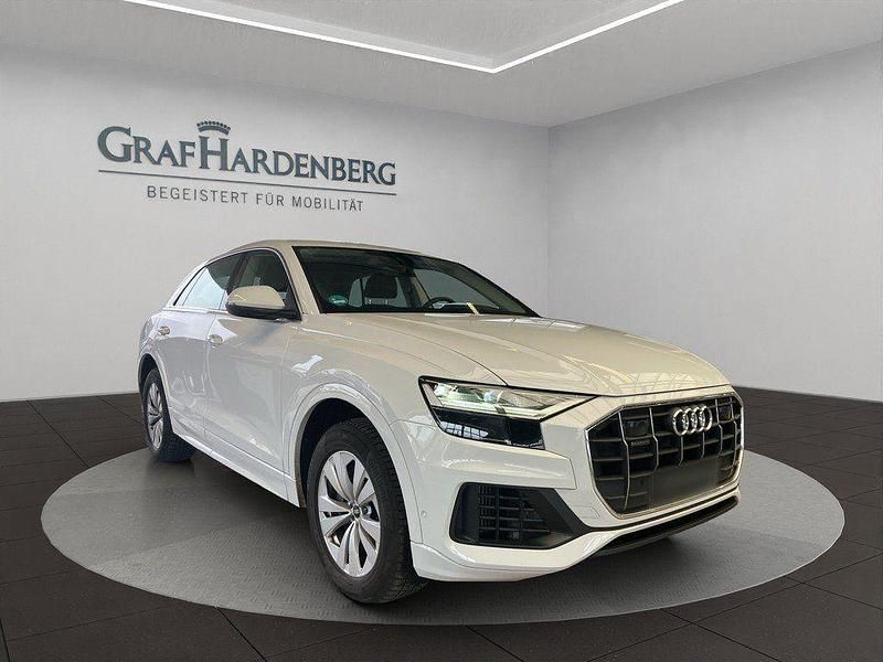 Gebraucht Audi Q8 Ambiente 381 PS (280 kW) 2023 Weiss SUV