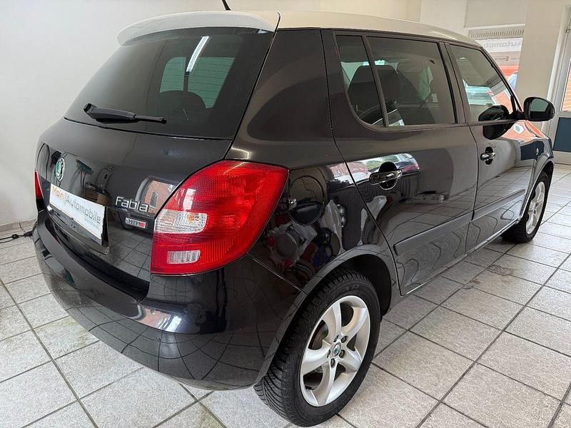 Gebraucht Skoda Fabia Ambition 69 PS (50 kW) 2012 Schwarz Limousine
