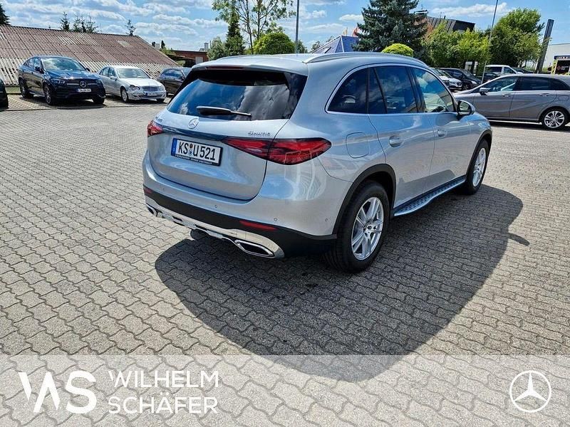 Gebraucht Mercedes GLC200 Avantgarde 227 PS (166 kW) 2025 Silber SUV